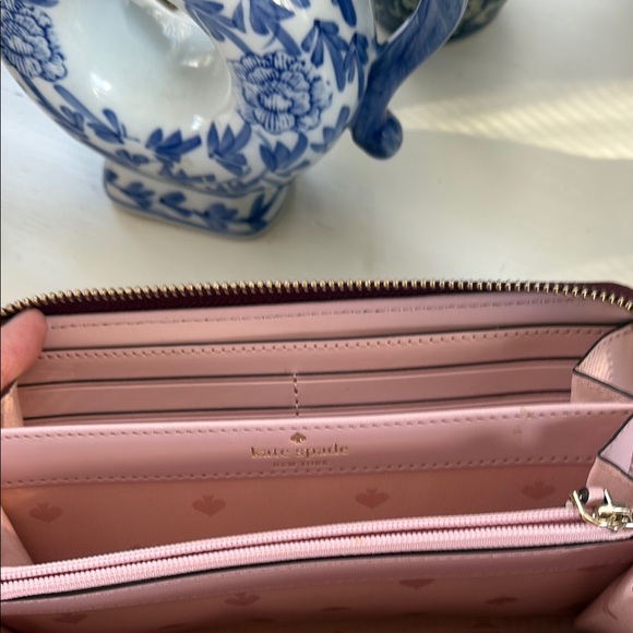 Kate Spade Pink and Red Wallet with Geometric Pattern NWOT no call outs - Picture 4 of 11